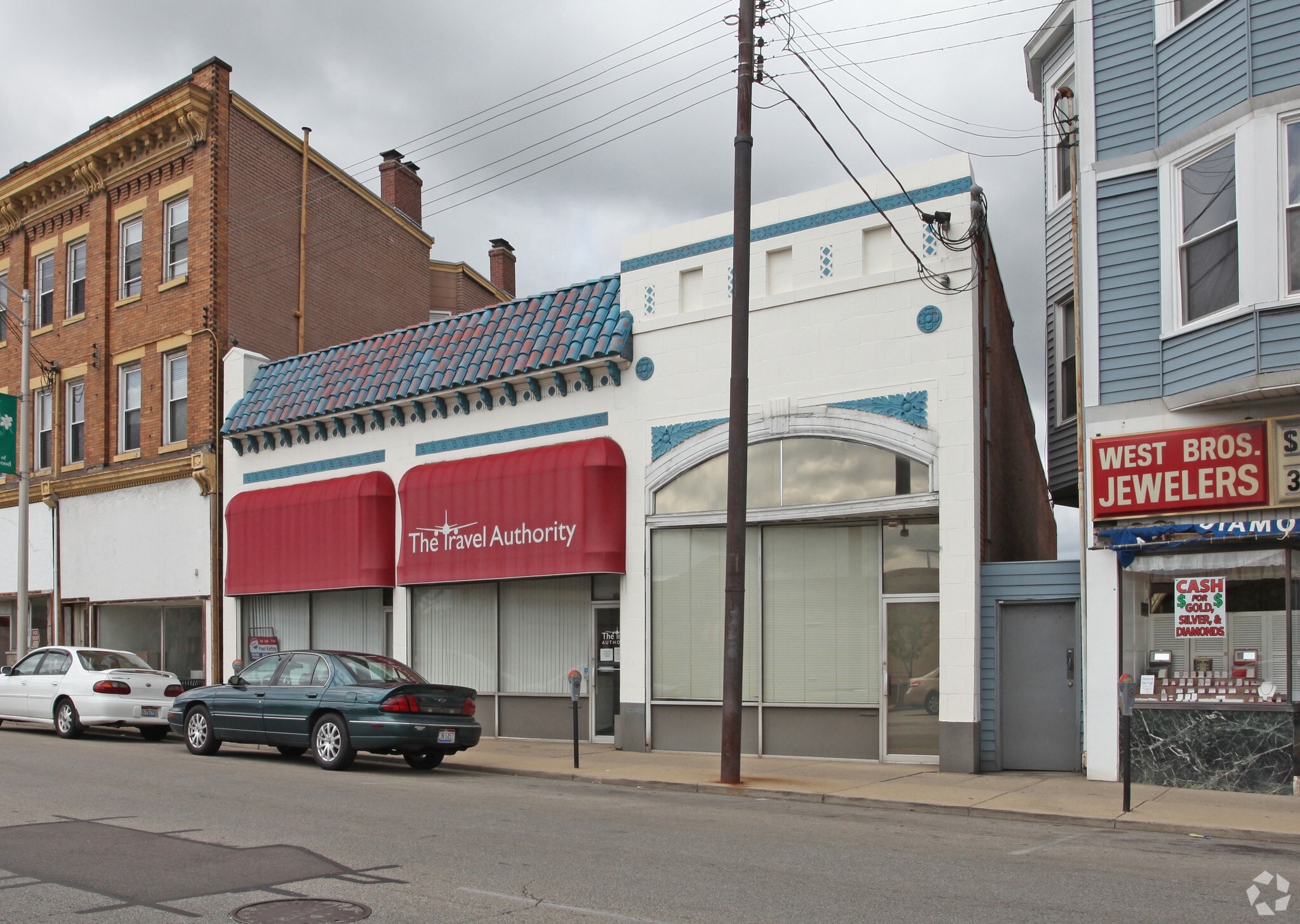 4545 Montgomery Rd, Cincinnati, OH for lease Primary Photo- Image 1 of 8