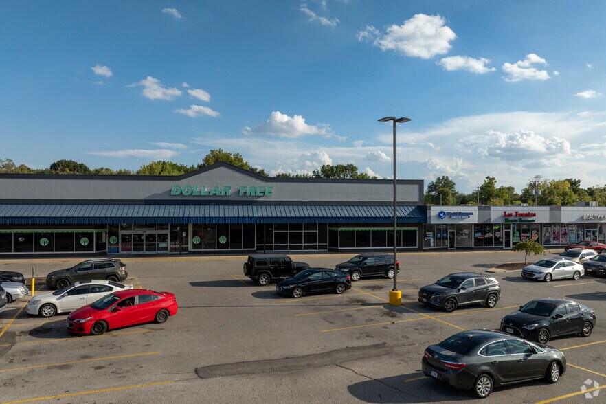 492-790 N Us Highway 67, Florissant, MO à louer - Photo du bâtiment - Image 3 de 8