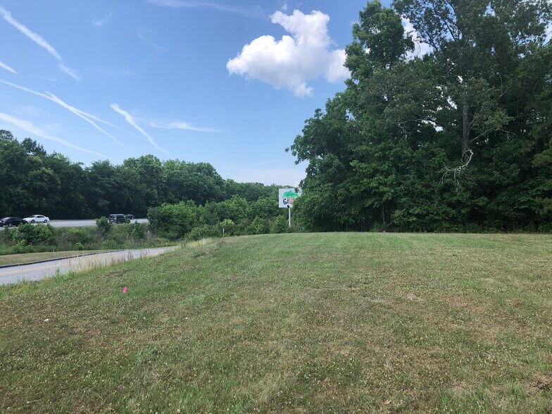 513 Dock Rd, Moncks Corner, SC for sale - Building Photo - Image 1 of 10