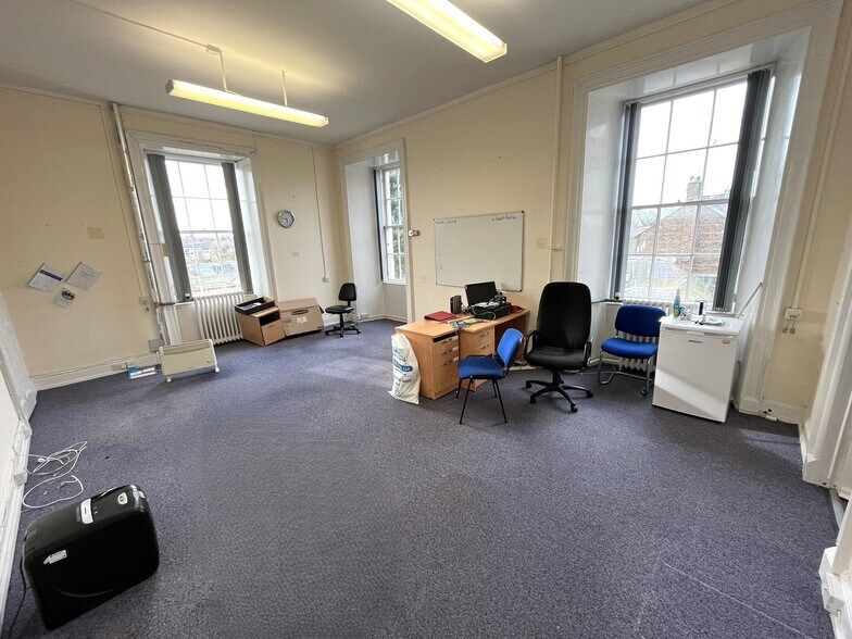 139 Irish Street, Dumfries à vendre - Photo du bâtiment - Image 3 de 9