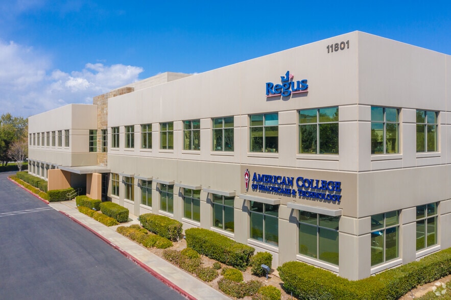 11801 Pierce St, Riverside, CA for lease - Building Photo - Image 1 of 5