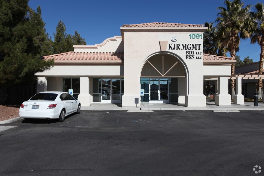 1091 S Cimarron Rd, Las Vegas, NV for lease - Building Photo - Image 2 of 4