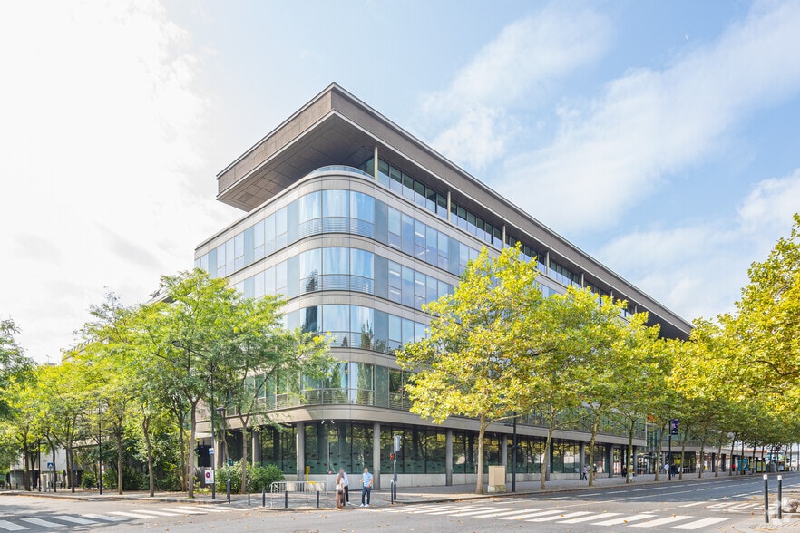 Bureau dans Saint-Denis à louer - Photo principale - Image 1 de 3