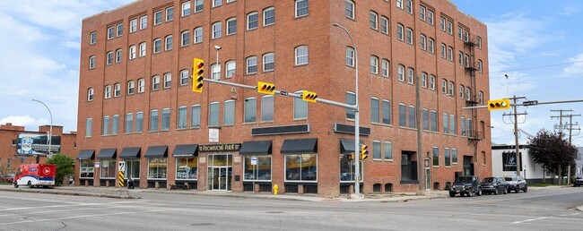 More details for 1275 Broad St, Regina, SK - Office for Lease