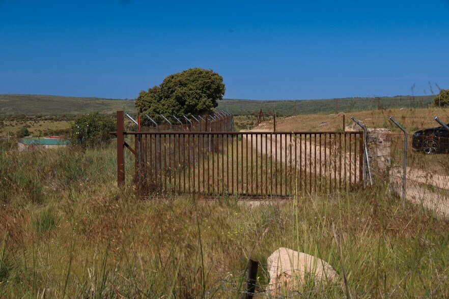 Carretera Ávila Escorial, Navalperal de Pinares, Ávila for sale - Building Photo - Image 3 of 56