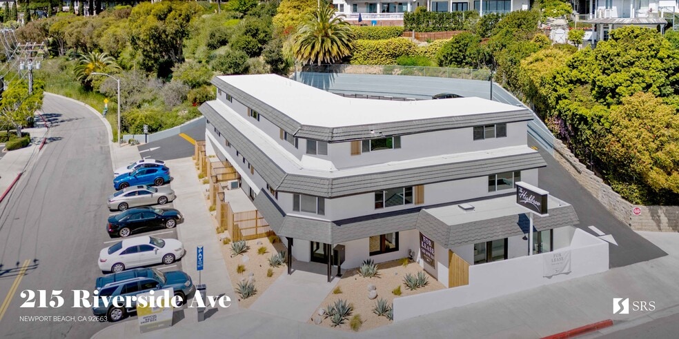 215 Riverside Ave, Newport Beach, CA for lease - Building Photo - Image 3 of 7