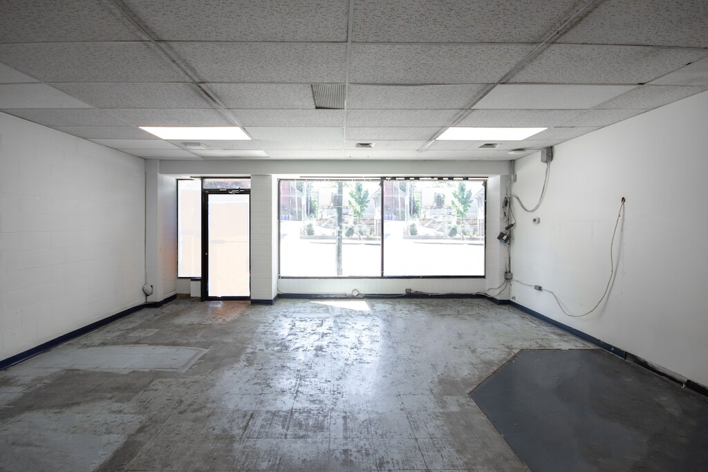 1475 12th Av W, Vancouver, BC for lease Interior Photo- Image 1 of 2