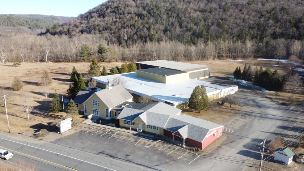 1 Teddy Bear Ln, Townshend, VT à vendre - Photo principale - Image 1 de 2