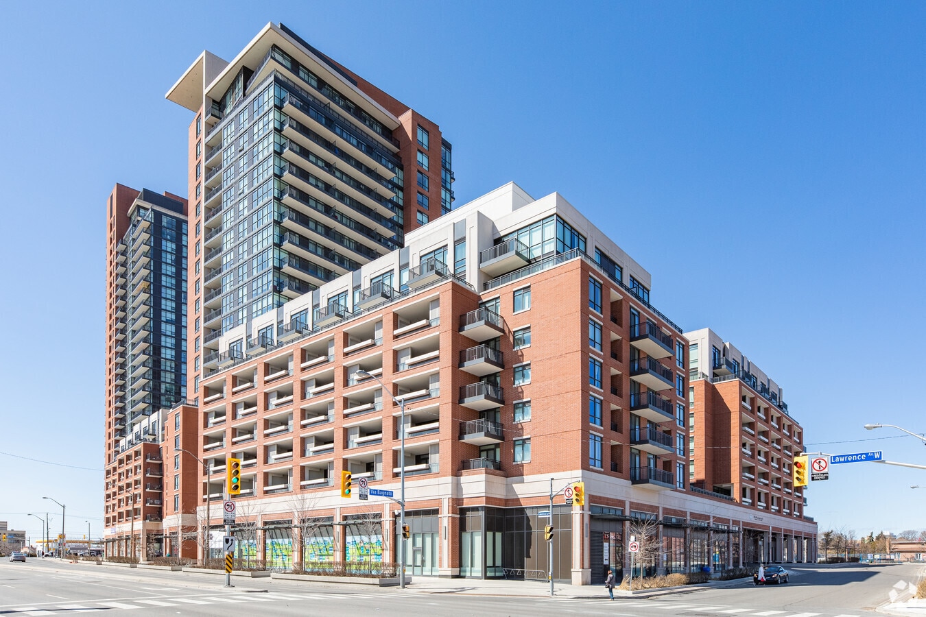 800 Lawrence Ave W, Toronto, ON for sale Primary Photo- Image 1 of 1