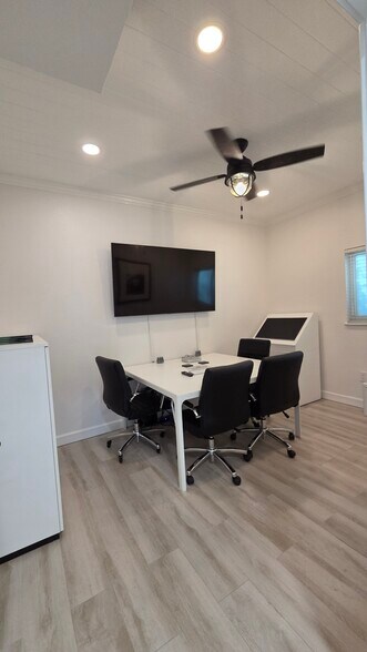 85998 Overseas Hwy, Islamorada, FL à louer - Photo du bâtiment - Image 3 de 21