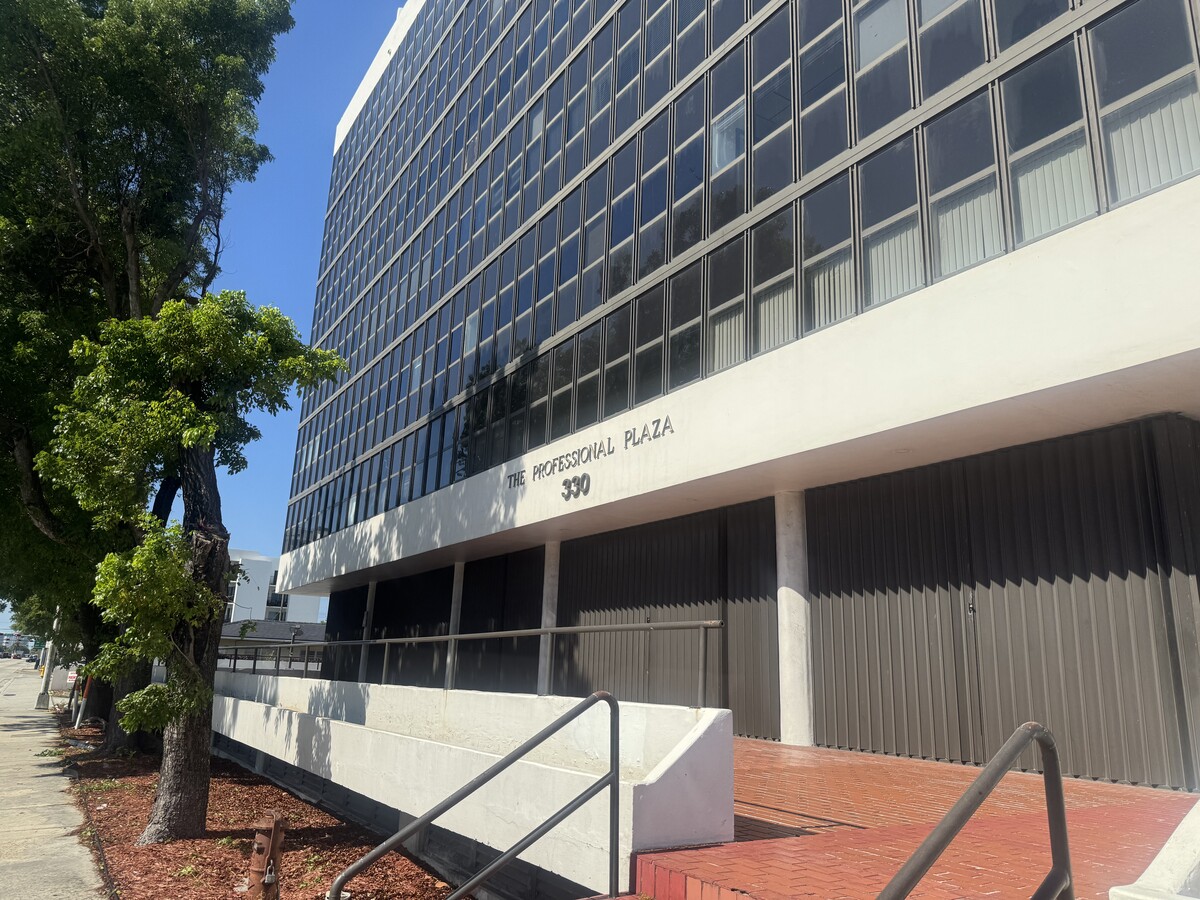 330 SW 27th Ave, Miami, FL 33135 - Unit 309 - - Interior Photo - Image 2 of 10