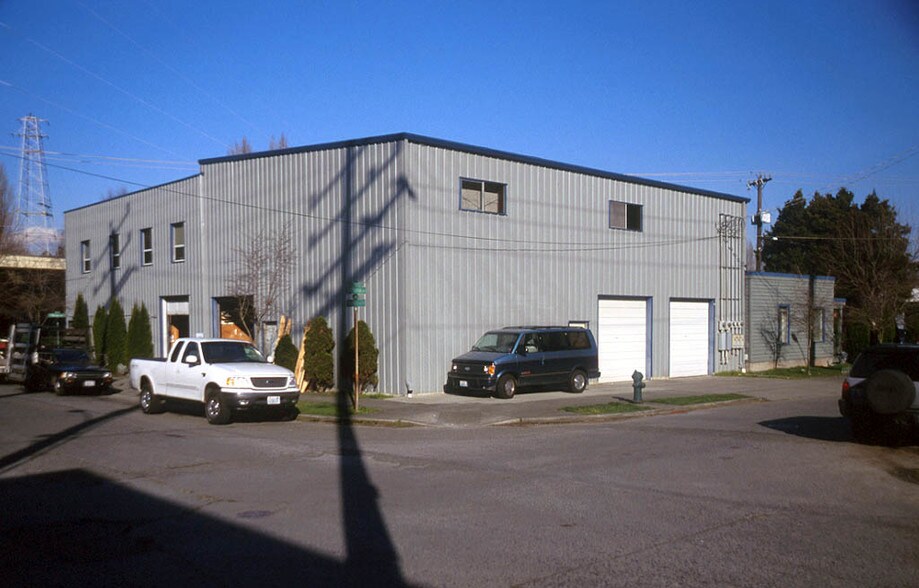 151 Nickerson St, Seattle, WA à louer - Photo du bâtiment - Image 3 de 4