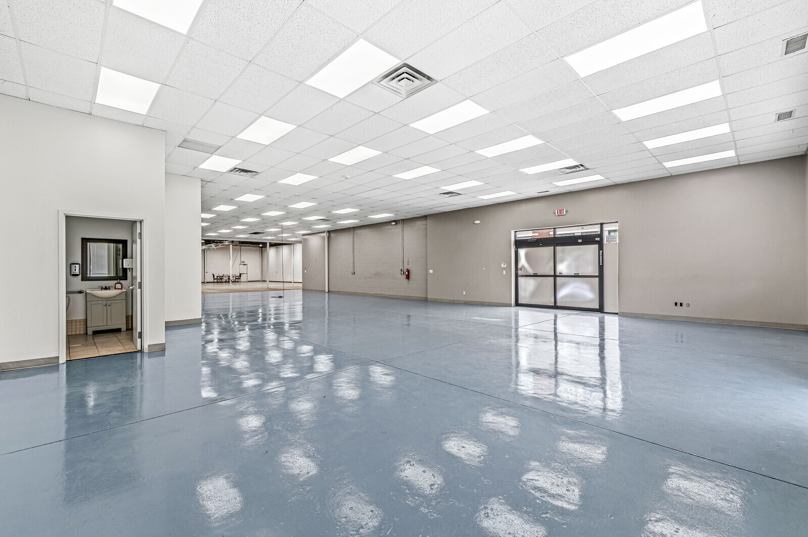 1340 N Illinois St, Indianapolis, IN for lease Interior Photo- Image 1 of 11