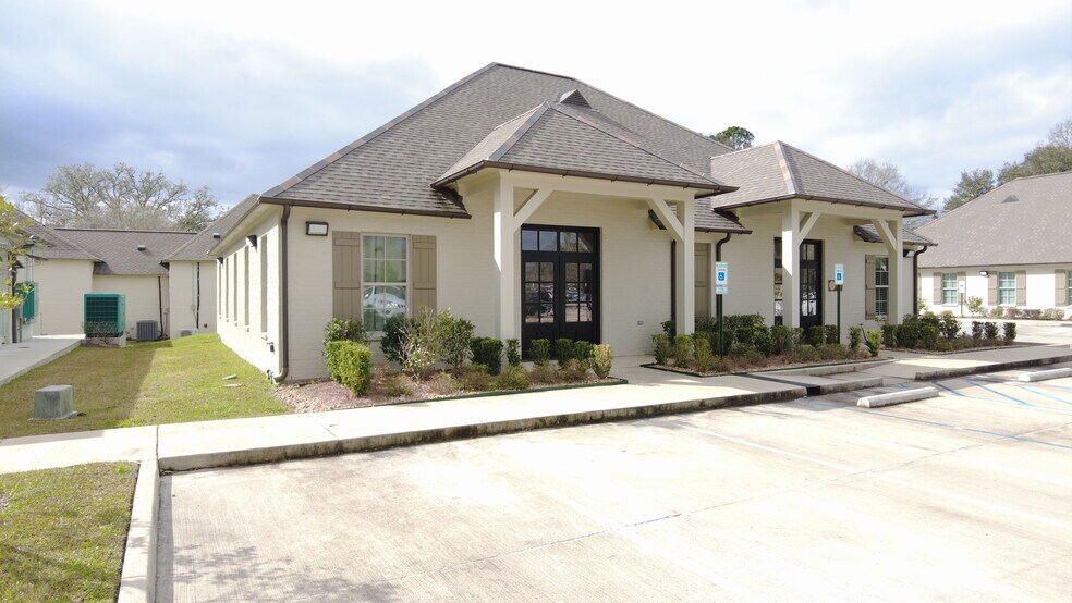 4710 Bluebonnet Blvd, Baton Rouge, LA à louer - Photo du bâtiment - Image 2 de 6