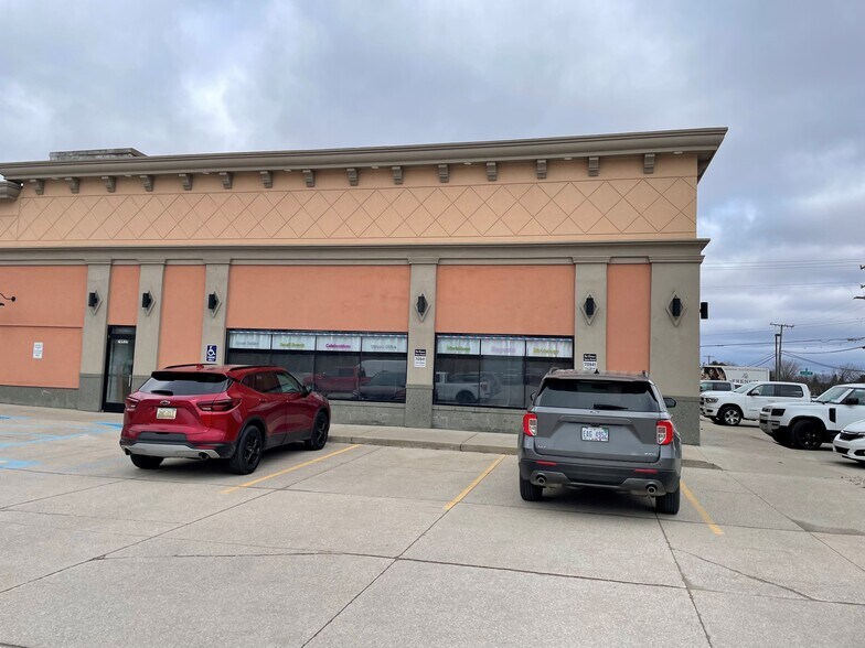 70941 Van Dyke Rd, Bruce Twp, MI à vendre - Photo du bâtiment - Image 3 de 11