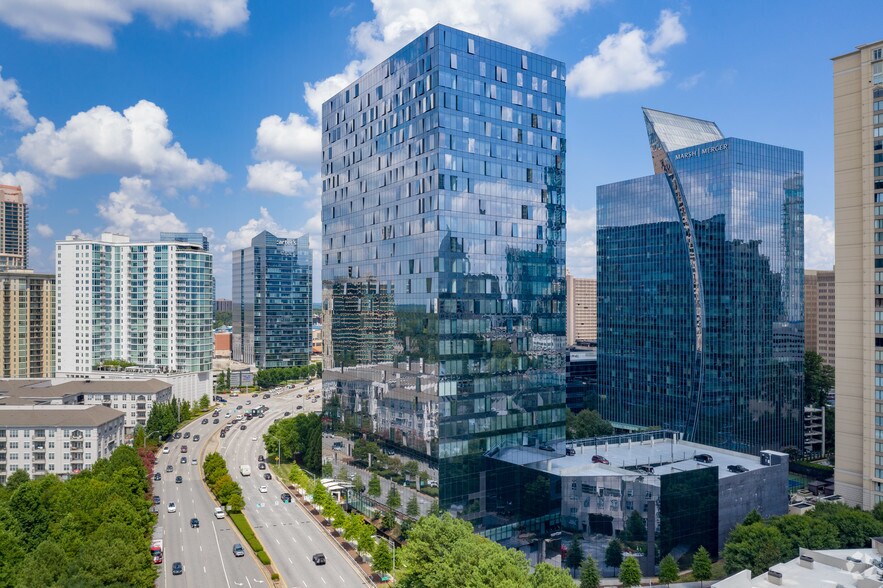 3550 Lenox Rd NE, Atlanta, GA à louer - Photo du bâtiment - Image 1 de 27