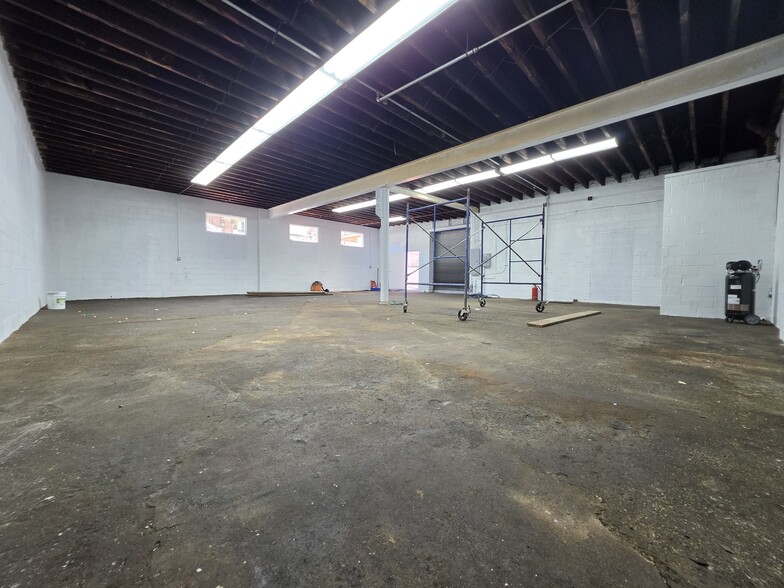 38-59 9th St, Long Island City, NY for lease - Building Photo - Image 1 of 5