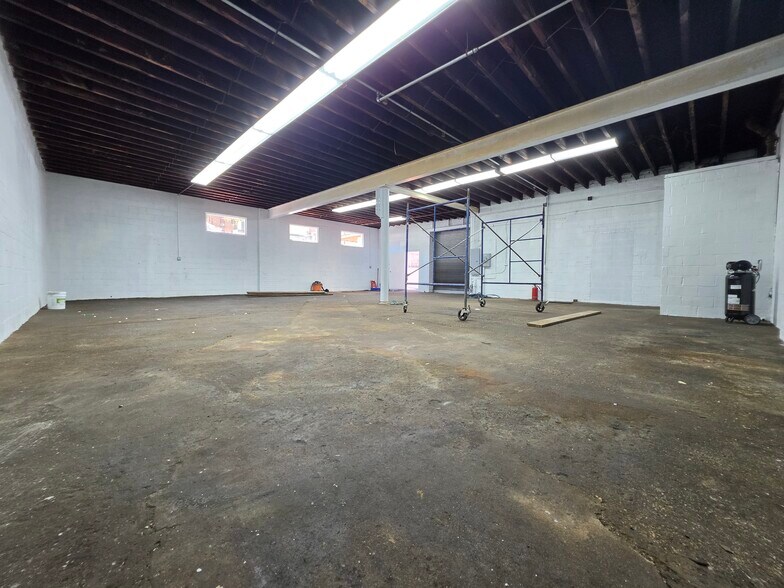 38-59 9th St, Long Island City, NY à louer - Photo du bâtiment - Image 1 de 5