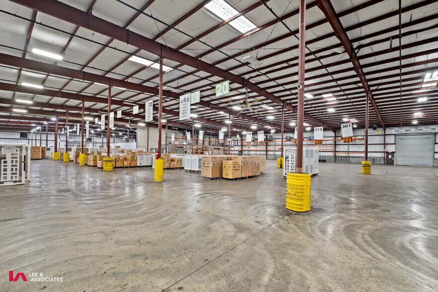 309 Cash Memorial Blvd, Forest Park, GA à louer - Photo du bâtiment - Image 3 de 29