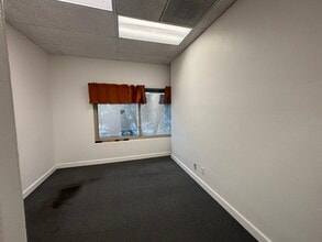 1850 Warburton Ave, Santa Clara, CA for lease Interior Photo- Image 2 of 4