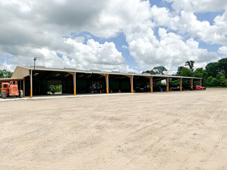 18330 Mueschke Rd, Cypress, TX à louer - Photo du bâtiment - Image 2 de 9