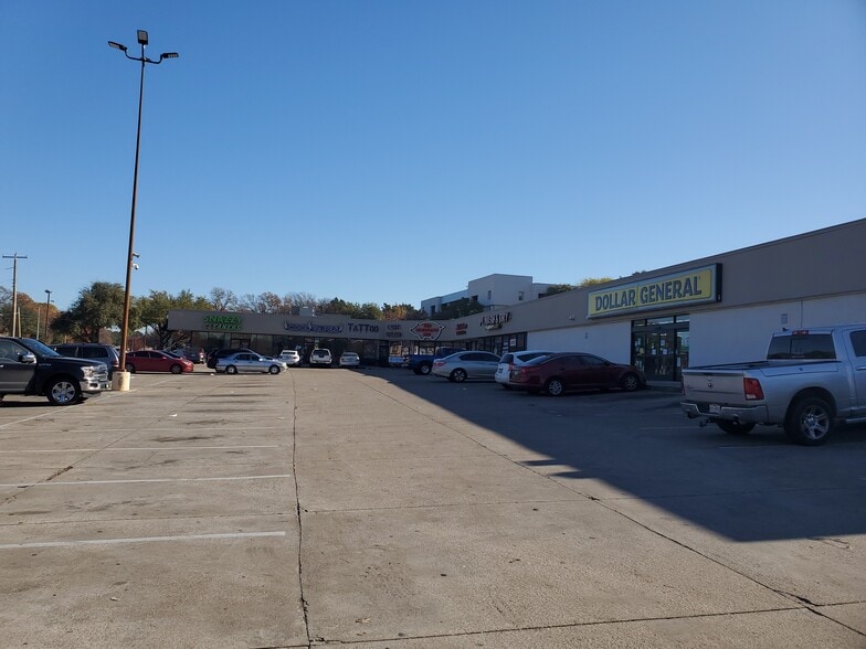 8786 Ferguson Rd, Dallas, TX for lease - Building Photo - Image 3 of 6