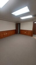 7714 Massachusetts Ave, New Port Richey, FL for lease Interior Photo- Image 2 of 4