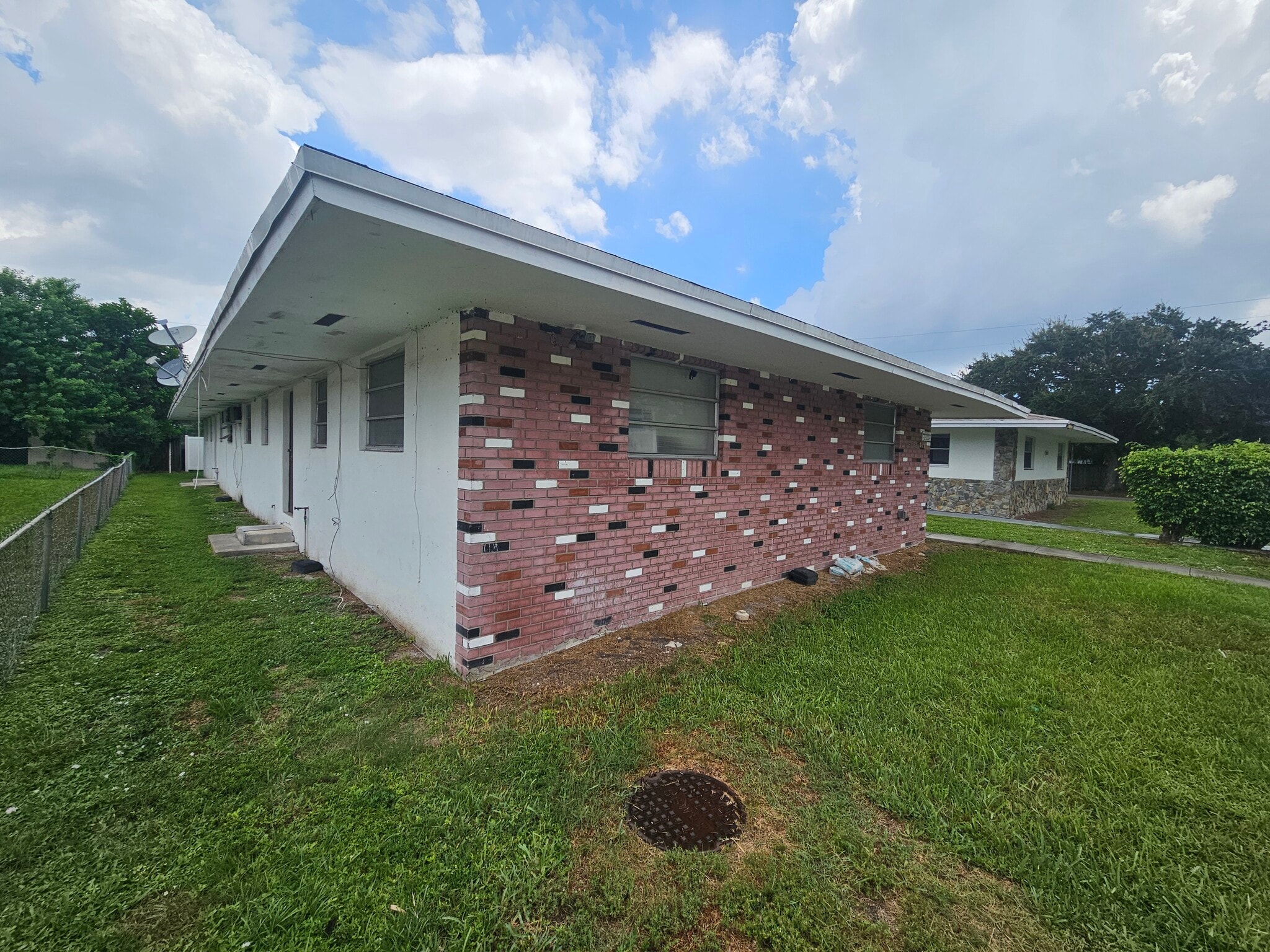 5905 Pierce St, Hollywood, FL for sale Primary Photo- Image 1 of 7