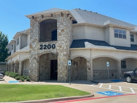 2200 Pool Rd, Grapevine, TX for lease Primary Photo- Image 1 of 10