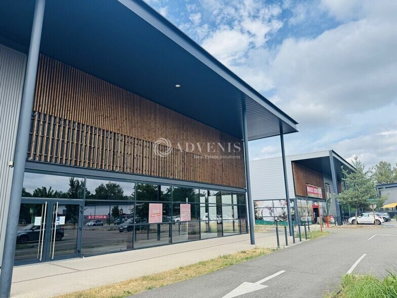 Retail in Haguenau for lease - Building Photo - Image 2 of 7