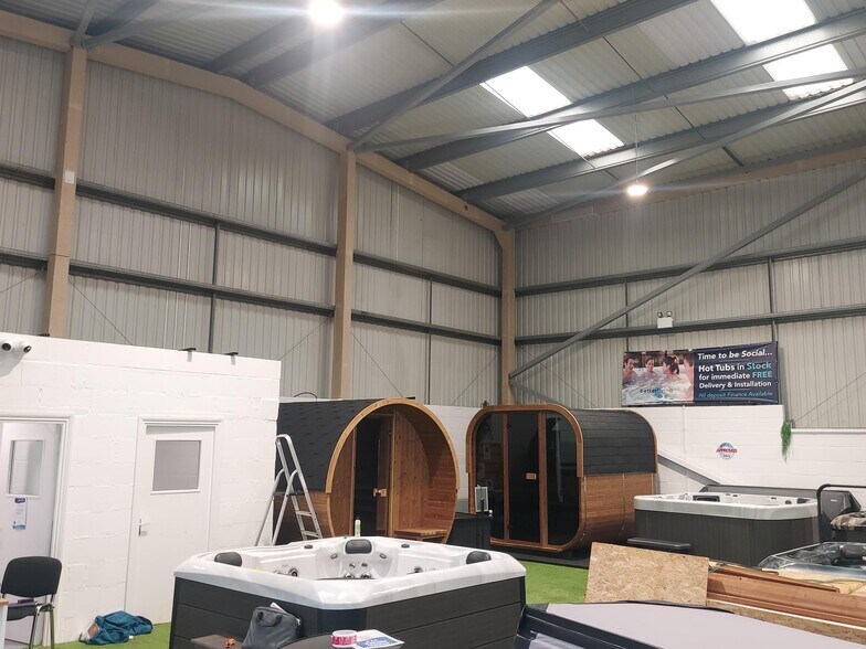 Kingstanding Way, Tunbridge Wells à louer - Photo du bâtiment - Image 3 de 6