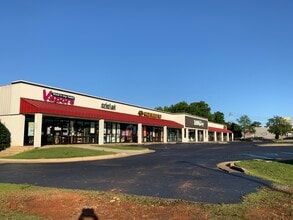 928 US Hwy 72 E, Athens, AL à louer Photo du bâtiment- Image 1 de 5