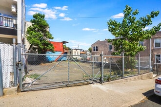114 McClean Ave, Staten Island, NY for lease Interior Photo- Image 2 of 10