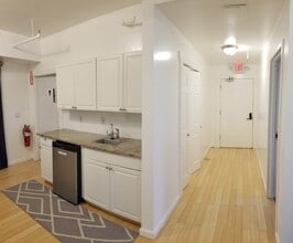 3 W 18th St, Weehawken, NJ for lease Interior Photo- Image 2 of 12