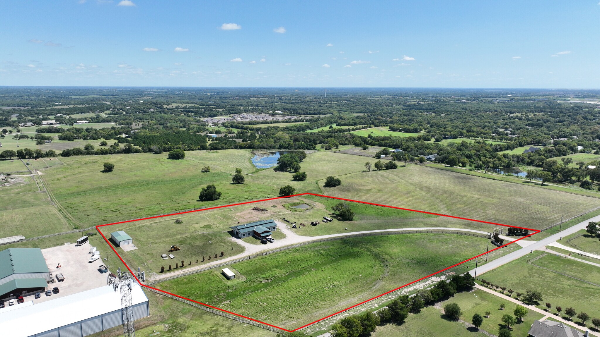 1253 N Hill St, Van Alstyne, TX à vendre Photo du bâtiment- Image 1 de 36