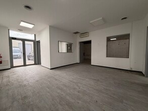 42 Avenue De Rome, Vitrolles for lease Interior Photo- Image 2 of 5