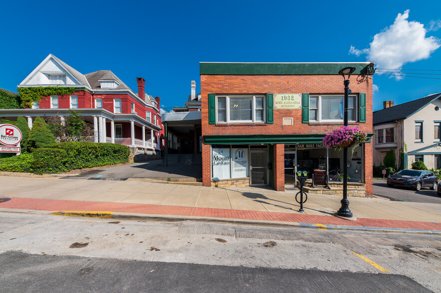 68 High St, Morgantown, WV for sale - Primary Photo - Image 1 of 1