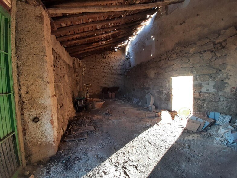 Pajares, Malpartida de Caceres, 17, Malpartida de Cáceres, Cáceres for sale - Interior Photo - Image 1 of 6