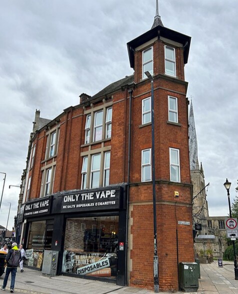 1-3 Stephenson Pl, Chesterfield à vendre - Photo principale - Image 1 de 1