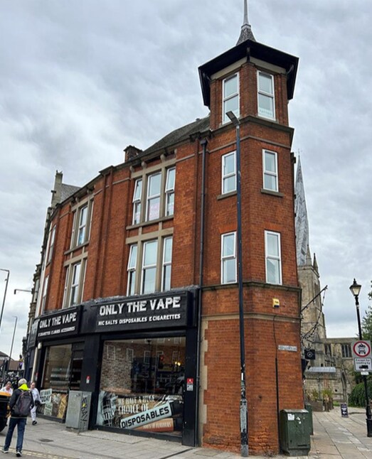 1-3 Stephenson Pl, Chesterfield à vendre Photo principale- Image 1 de 1