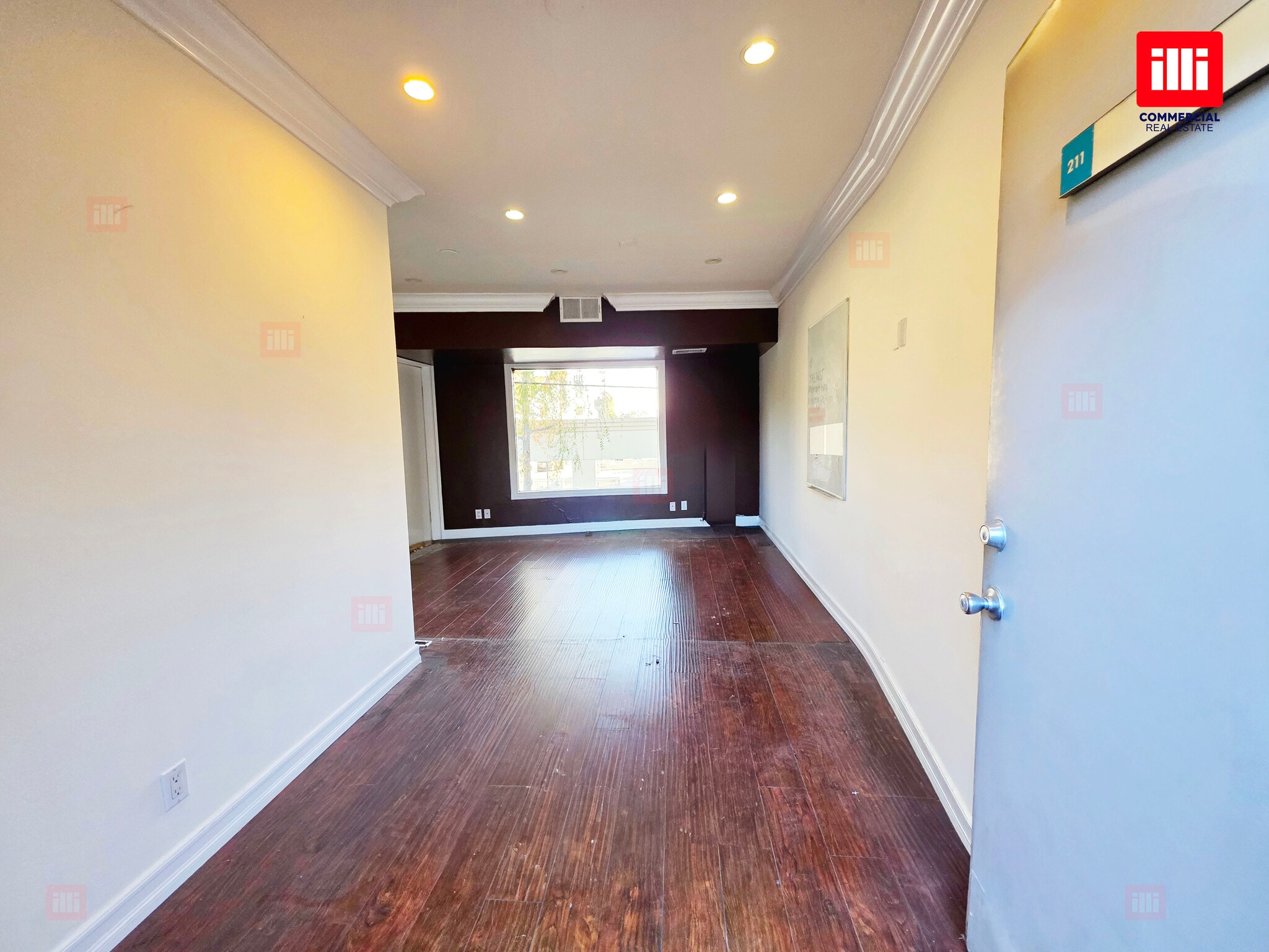 13437-13447 Ventura Blvd, Sherman Oaks, CA for lease Interior Photo- Image 1 of 1