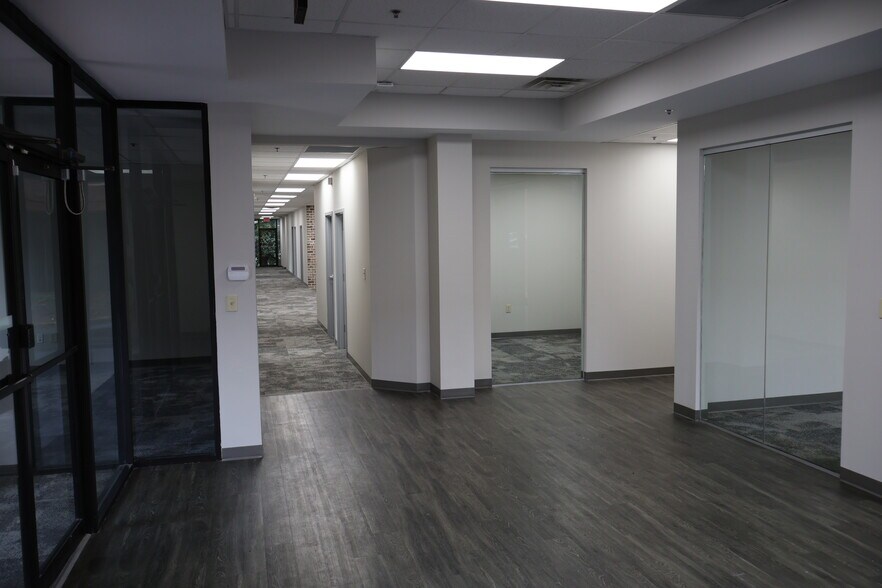 5345 Oakbrook Pky, Norcross, GA à louer - Photo intérieure - Image 3 de 3