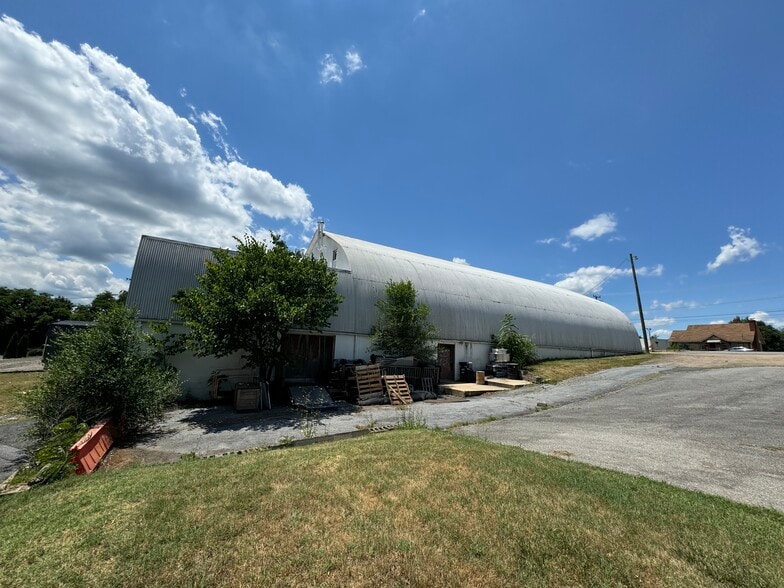 2701 Stuarts Draft Hwy, Stuarts Draft, VA à vendre - Photo du bâtiment - Image 3 de 11