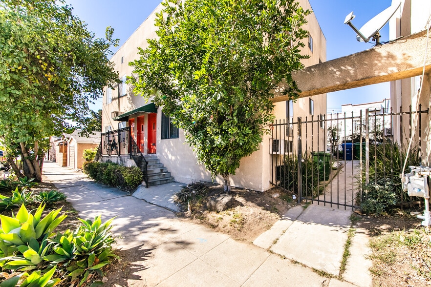 4202 Lexington Ave, Los Angeles, CA for sale - Building Photo - Image 3 of 6