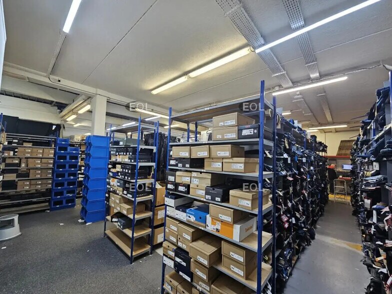 Bureau dans Ivry-sur-Seine à louer - Photo du bâtiment - Image 2 de 13