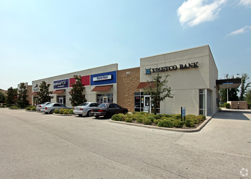 7803 E Colonial Dr, Orlando, FL for lease - Building Photo - Image 2 of 21