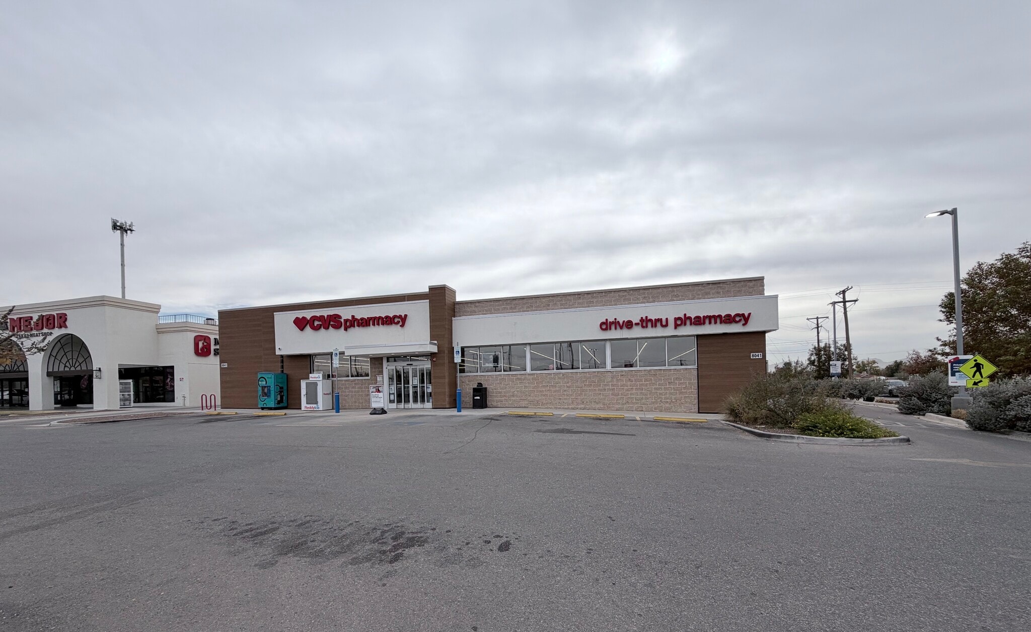 8041 N Mesa St, El Paso, TX for lease Building Photo- Image 1 of 18