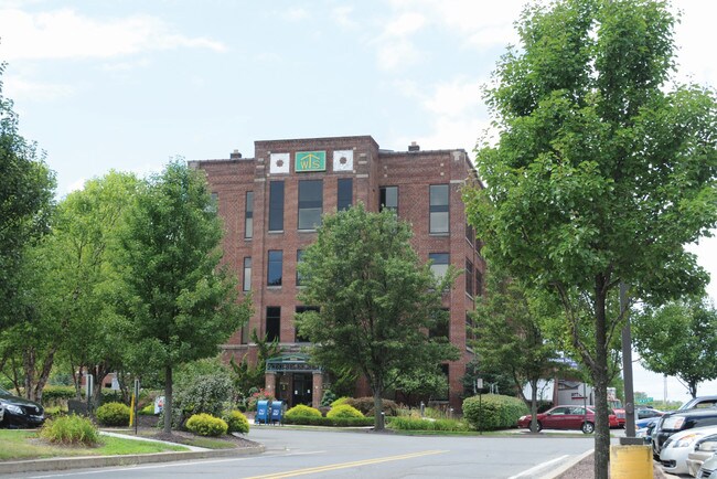 Plus de détails pour 1000 Commerce Park Dr, Williamsport, PA - Bureau à louer
