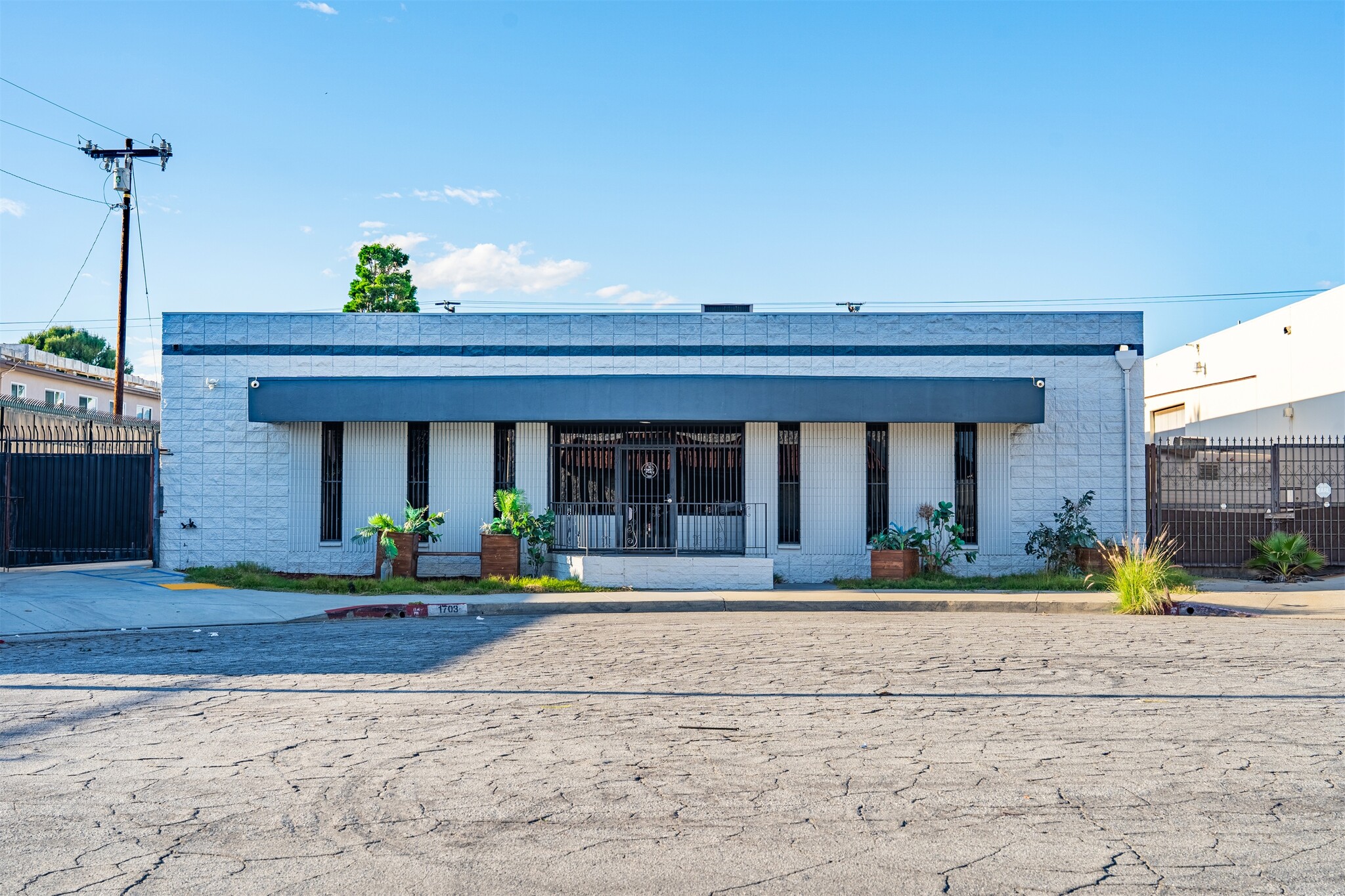 1703 Floradale Ave, South El Monte, CA for lease Interior Photo- Image 1 of 9