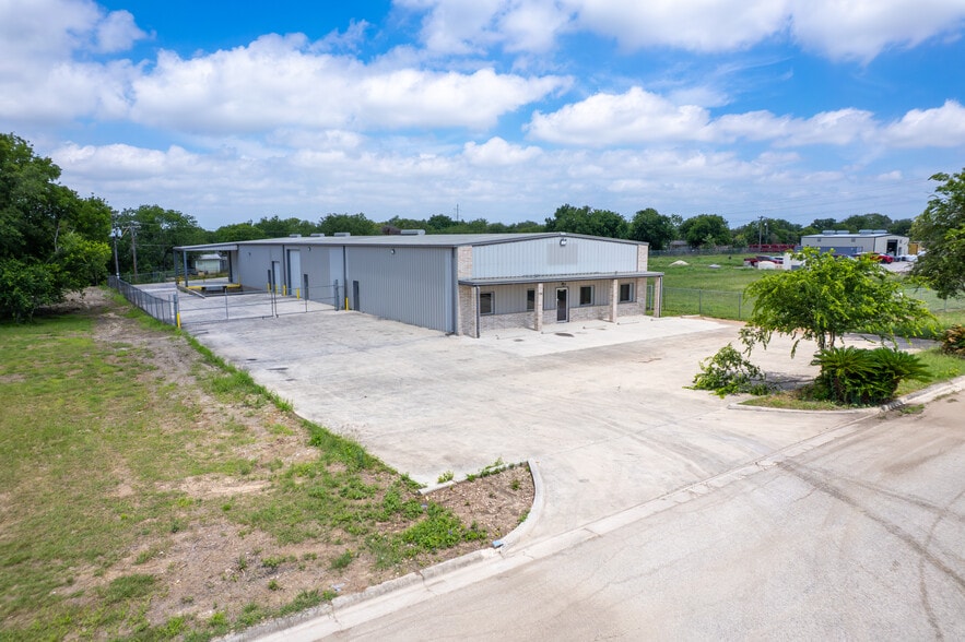 1141 Guadalupe Dr, Cibolo, TX for sale - Building Photo - Image 2 of 11